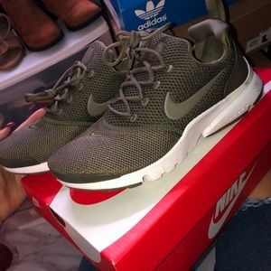 Nike’s gradeschool